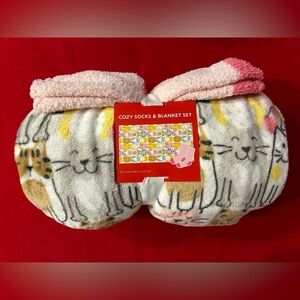 Cozy Socks/Blanket Set, NWT